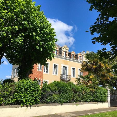 Le Château Aspet - Chambre d'hôtes de Charme Exterior foto